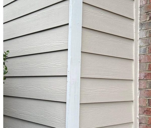 Clean house siding after professional soft wash pressure washing service in Raleigh NC